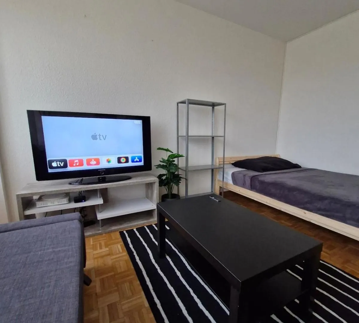 Cozy Studio Near Un Ginebra 0*,  Suiza