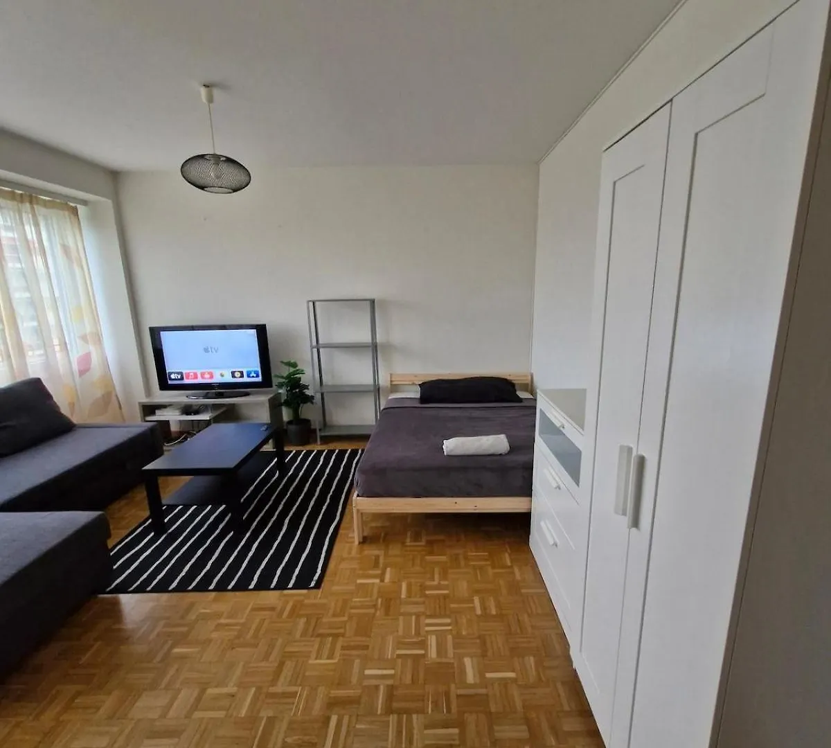 Cozy Studio Near Un Ginebra